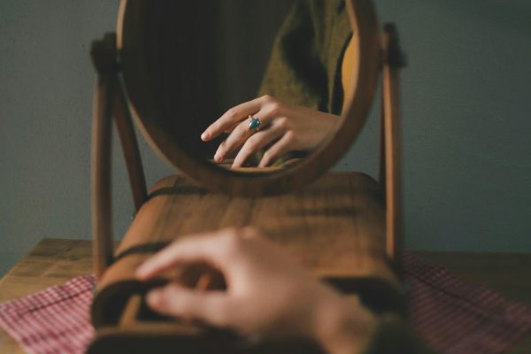 La autopercepción y el dinamizador en el teatro terapéutico